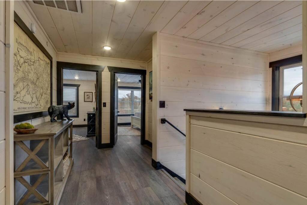 Blue Moon Ridge: Brand New Cabin! 5 Bedrooms, Pool/Hot Tub, Theatre Pigeon Forge Exterior photo